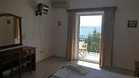 Apartment Stefanos Studios Lourdata